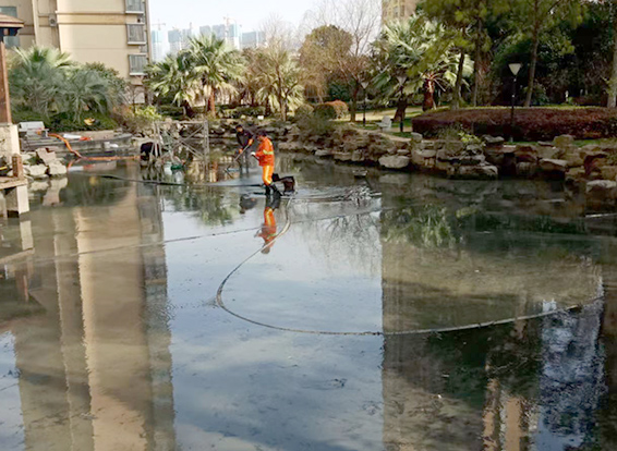 博白景观池淤泥清理